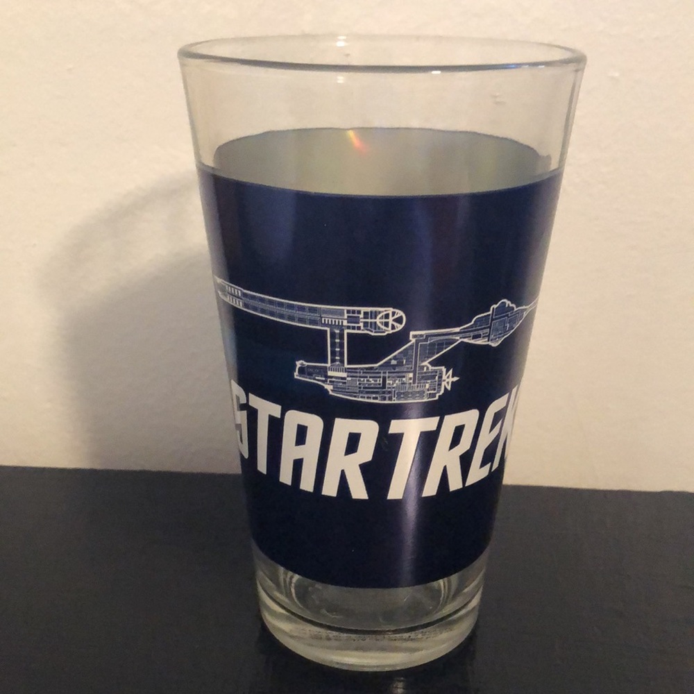Star trek drinking glass/CBS studios
